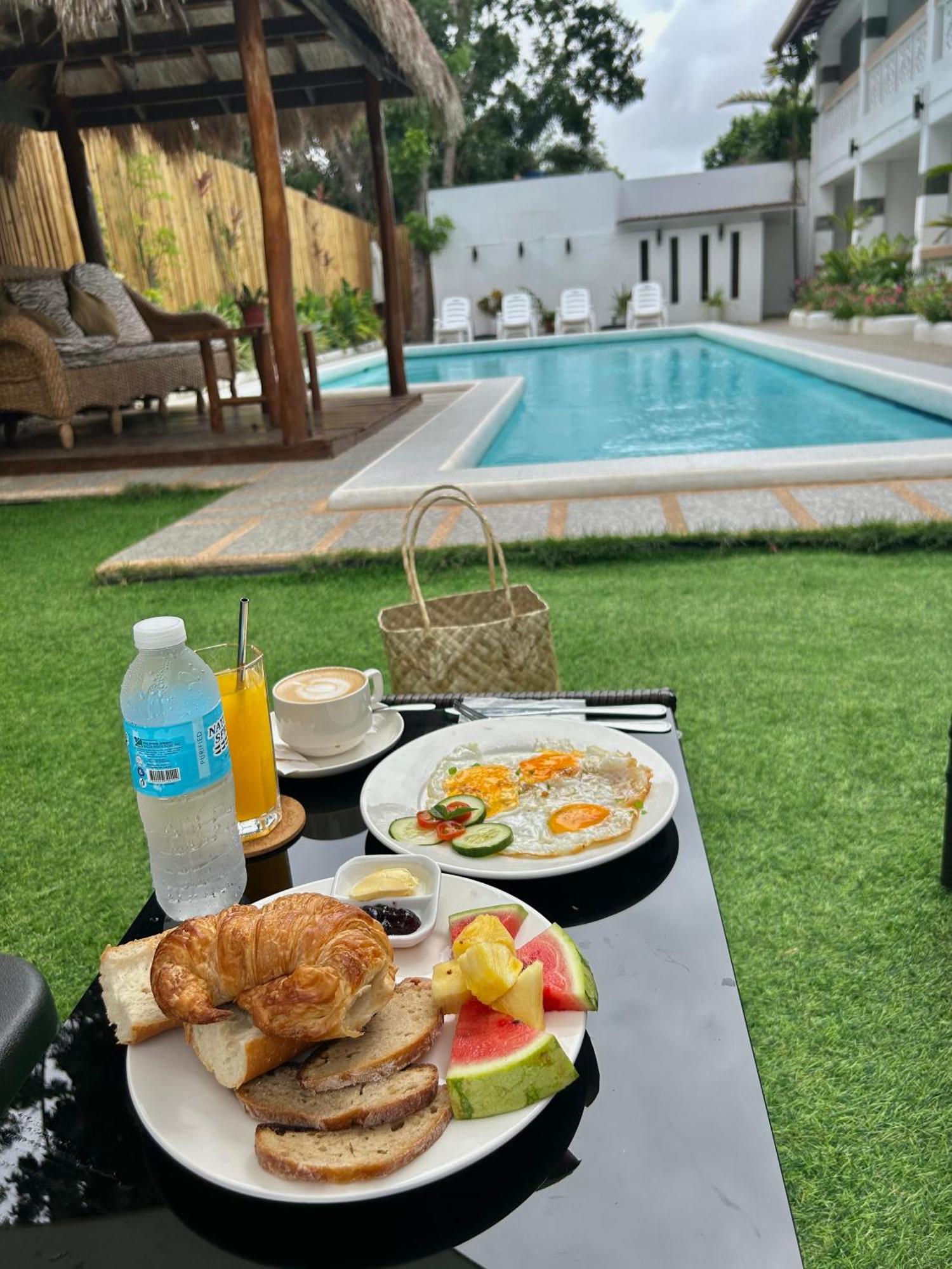 Alona Garden Suites Panglao Luaran gambar